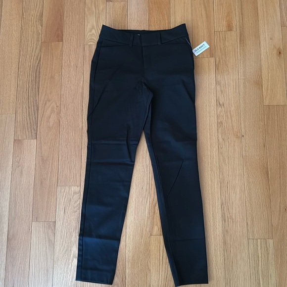 Old Navy High Rise Pixie Skinny - Picture 1 of 4